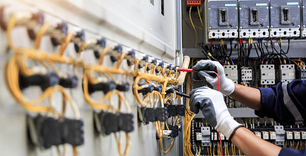 Professional Electrician technician working in Davis, CA